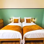 Bel Ami 02 - Turquoise & Or - Moderne Chic - Centre - Acces Jardin - Clim - Wifi - Parking - Localisation Ideale Apartment Schiltigheim