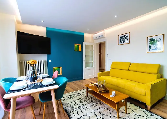 Bel Ami 02 - Turquoise & Or - Moderne Chic - Centre - Acces Jardin - Clim - Wifi - Parking - Localisation Ideale Schiltigheim